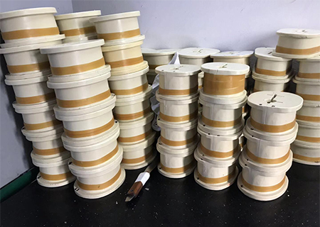 硅膠灌模出現(xiàn)冒泡，啥情況
